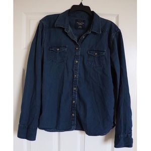 American Eagle Denim Button Down